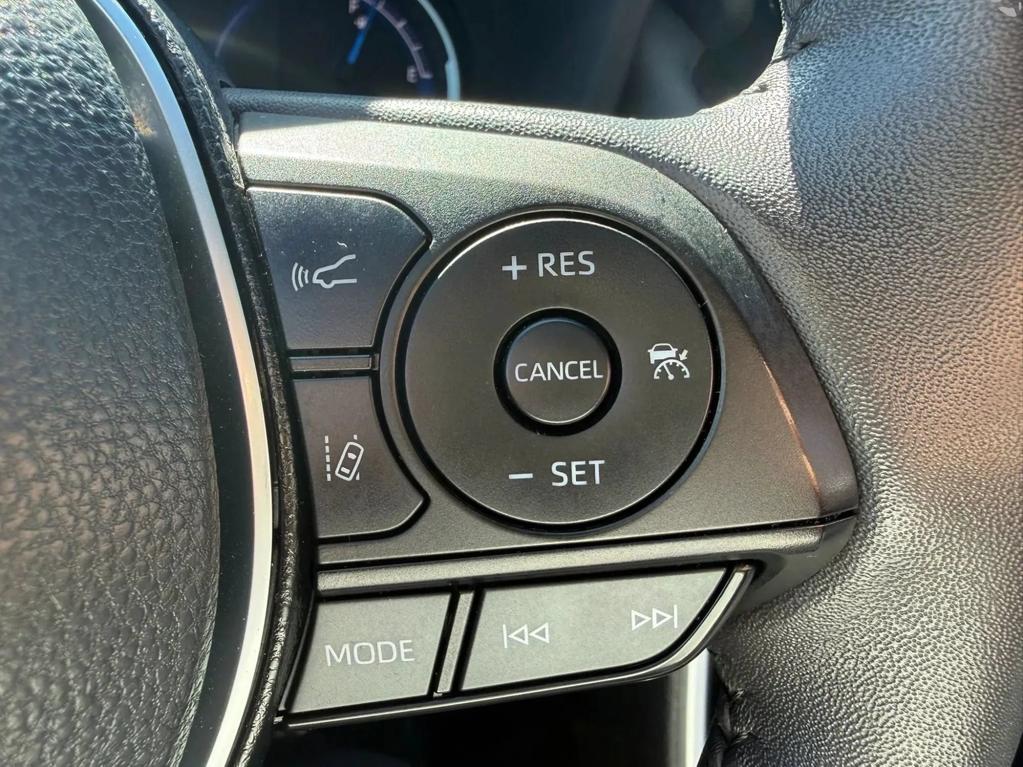 Used 2024 Toyota RAV4 XSE w/ Weather Package AWD/4WD image 12