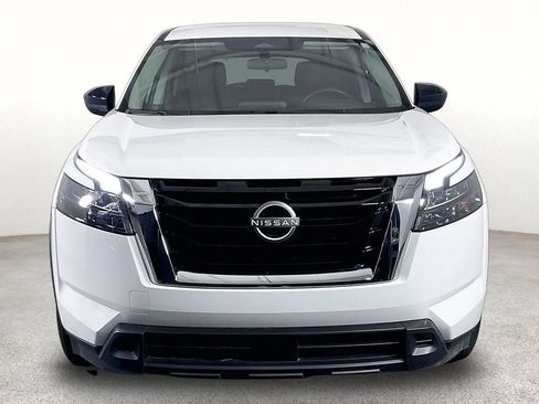 Certified 2025 Nissan Pathfinder S AWD/4WD image 4