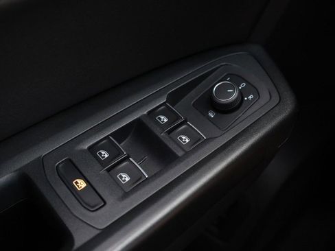 Used 2018 Volkswagen Atlas SE AWD/4WD image 19