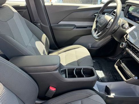 New 2027 Chevrolet Bolt LT FWD image 7