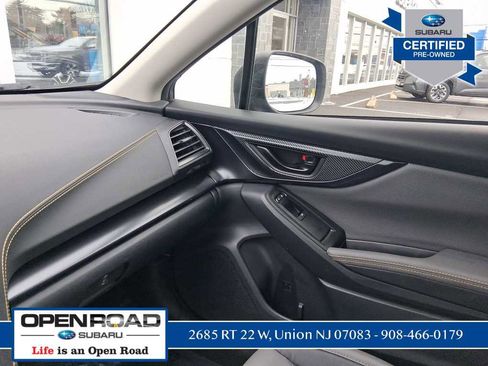 Used 2022 Subaru Crosstrek 2.5i Sport w/ Moonroof Package image 17