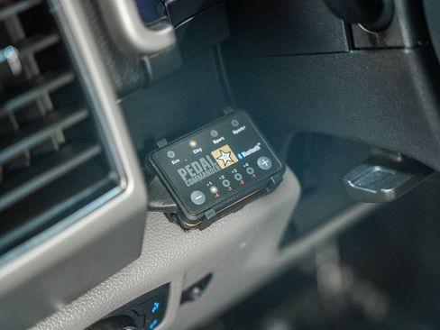 Certified 2020 Ford F150 Lariat image 54