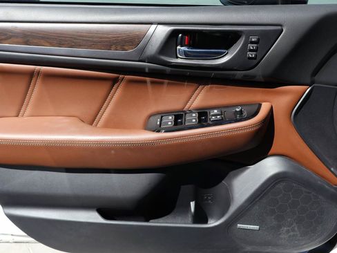 Used 2019 Subaru Outback 3.6R Touring w/ Protection Package #1 AWD/4WD image 7