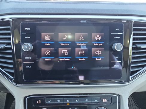 Used 2023 Volkswagen Atlas SE w/ Panoramic Sunroof Package FWD image 23
