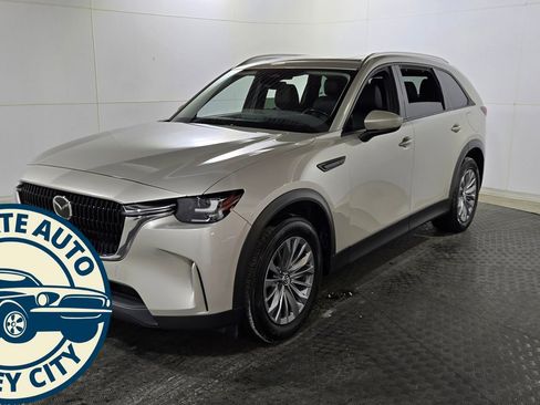 Used 2024 MAZDA CX-90 3.3 Turbo w/ Preferred Plus image 4