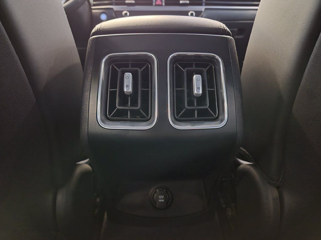 Used 2025 Kia Sorento EX AWD/4WD image 27