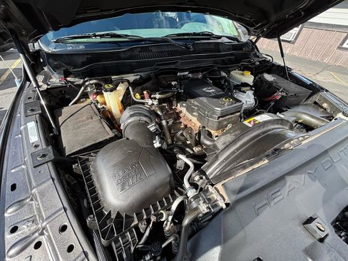 Used 2014 RAM 2500 Tradesman w/ Chrome Appearance Group image 14