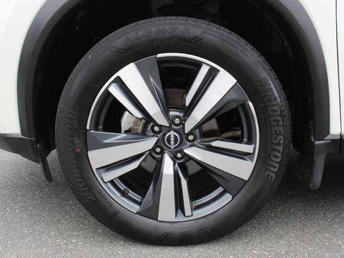 Used 2023 Nissan Rogue SL AWD/4WD image 35