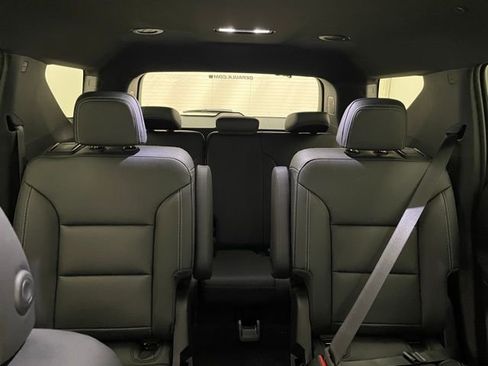New 2026 Chevrolet Traverse LT w/ Midnight/Sport Edition AWD/4WD image 14