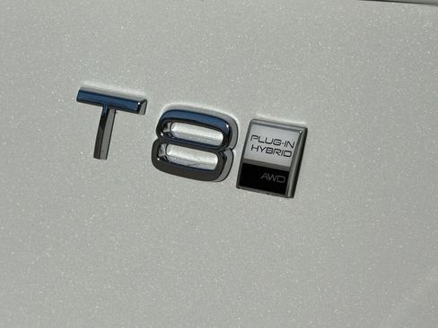 New 2026 Volvo XC90 T8 Ultra w/ Protection Package Premier image 8