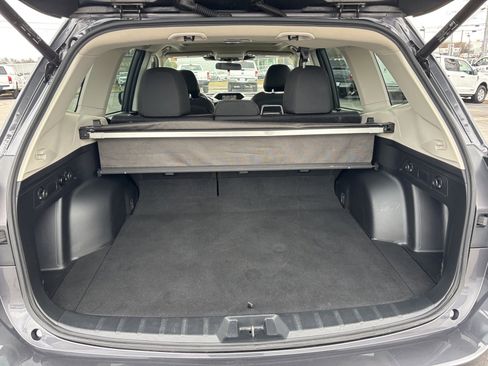 Used 2023 Subaru Forester Premium image 20