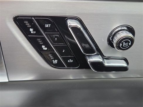 New 2026 Cadillac Vistiq Platinum w/ LPO, Floor Liner Package image 21