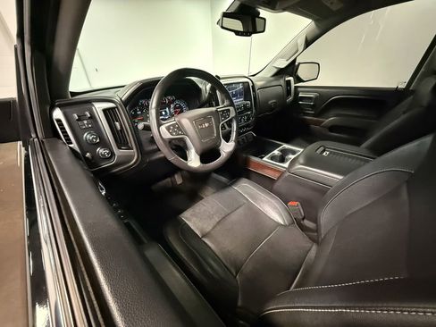 Used 2017 GMC Sierra 1500 SLT image 2