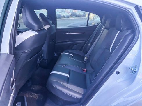 New 2026 Toyota Camry Hybrid FWD image 20