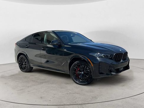 Used 2025 BMW X6 M60i AWD/4WD image 3