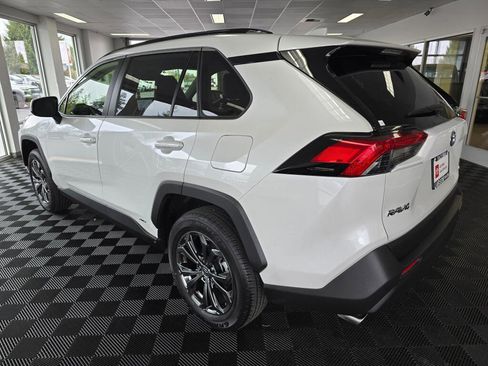 Used 2024 Toyota RAV4 XLE Premium w/ Weather Package image 5