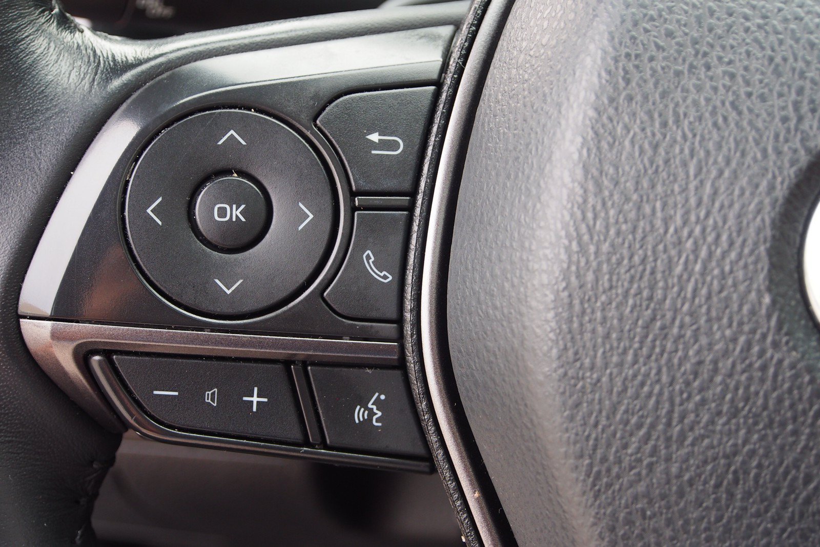 Used 2024 Toyota Camry XSE w/ Driver Assist Package FWD image 24