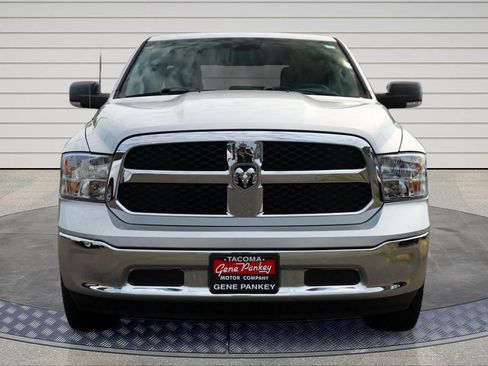 Used 2015 RAM 1500 Classic SLT w/ Luxury Group AWD/4WD image 2
