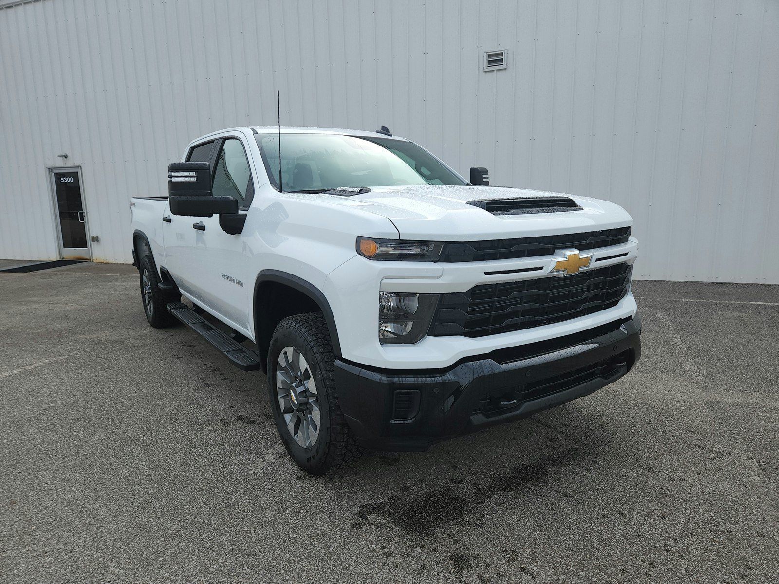 New 2026 Chevrolet Silverado 2500 Custom w/ Custom Value Package AWD/4WD image 20
