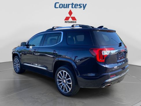 Used 2021 GMC Acadia Denali w/ Denali Ultimate Package AWD/4WD image 3