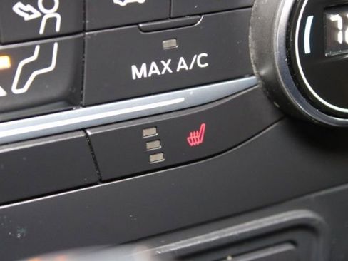 Used 2019 Ford EcoSport SE w/ SE Convenience Package image 22