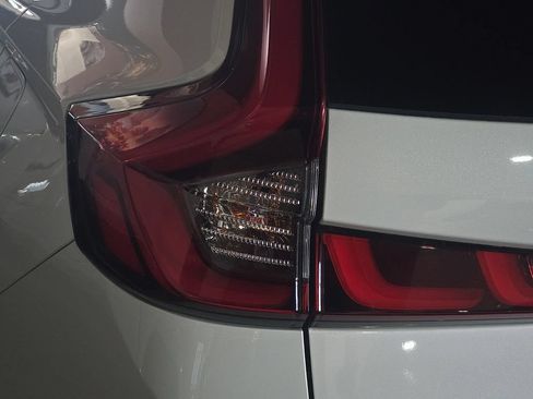 Used 2025 Honda CR-V EX-L image 11