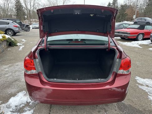 Used 2015 Chevrolet Cruze LT image 6