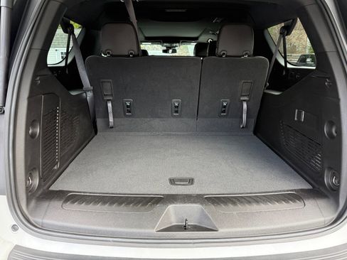 Used 2023 GMC Yukon XL SLT w/ Max Trailering Package image 19