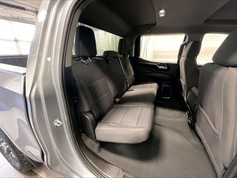 Used 2023 Chevrolet Silverado 1500 LT AWD/4WD image 16