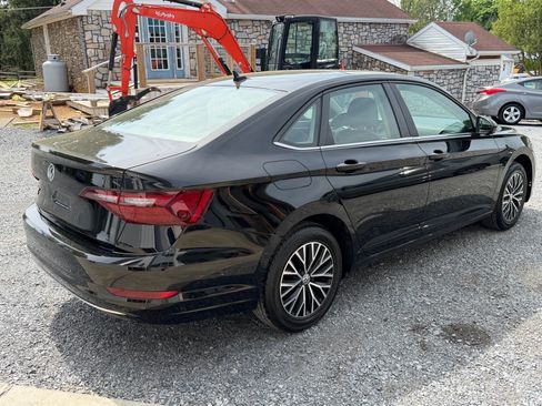 Used 2021 Volkswagen Jetta SE FWD image 5