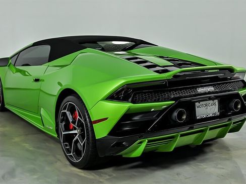 Used 2020 Lamborghini Huracan EVO AWD/4WD image 13