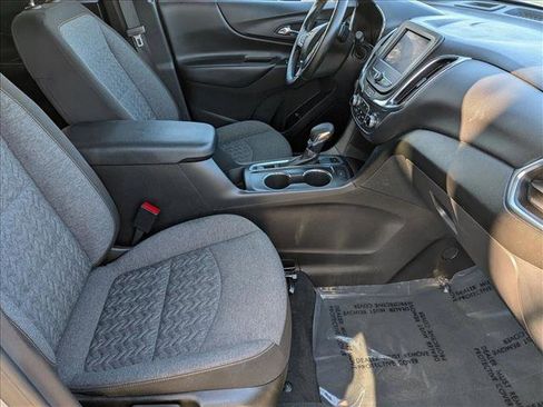 Used 2024 Chevrolet Equinox LT image 19