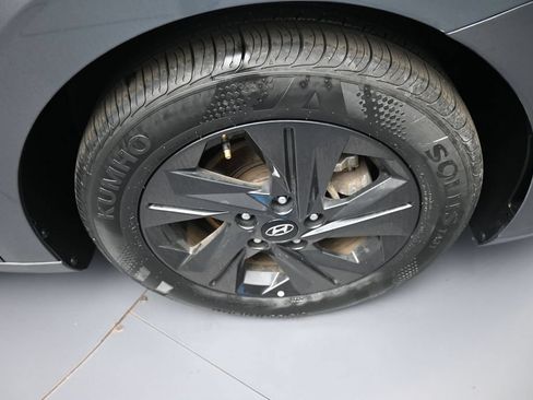 Certified 2023 Hyundai Elantra SEL FWD image 13