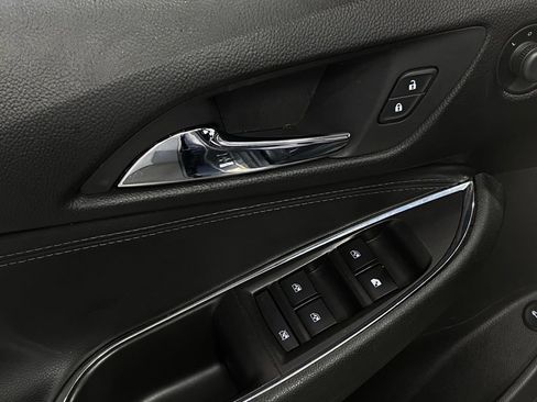 Used 2018 Chevrolet Cruze Premier w/ Premier True North Edition FWD image 13