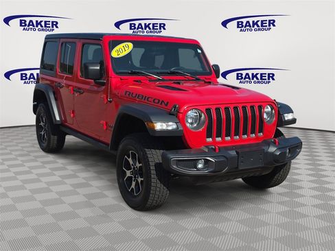 Used 2019 Jeep Wrangler Unlimited Rubicon w/ Cold Weather Group image 3