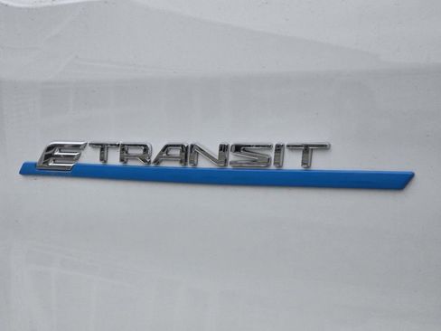 Used 2024 Ford E-Transit 148 High Roof image 25