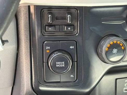 Used 2024 Ford F350 XL w/ FX4 Off-Road Package AWD/4WD image 25