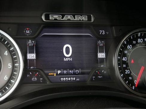 Used 2019 RAM 1500 Laramie AWD/4WD image 32