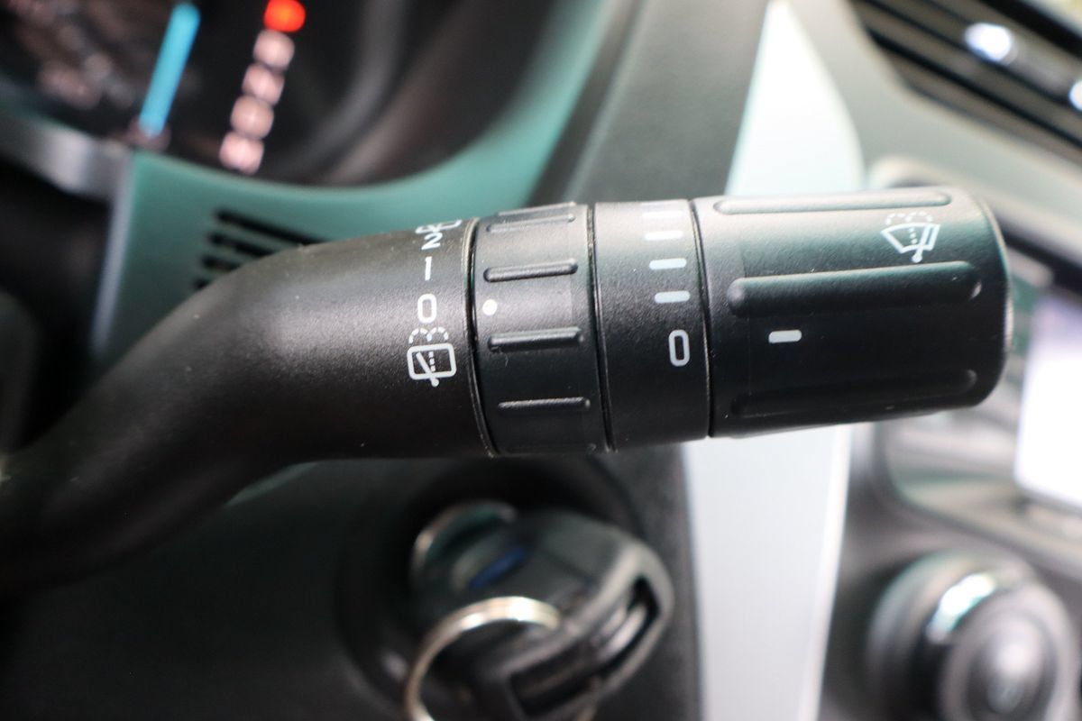 Used 2015 Ford Explorer 4WD image 34