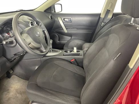 Used 2011 Nissan Rogue S FWD image 2
