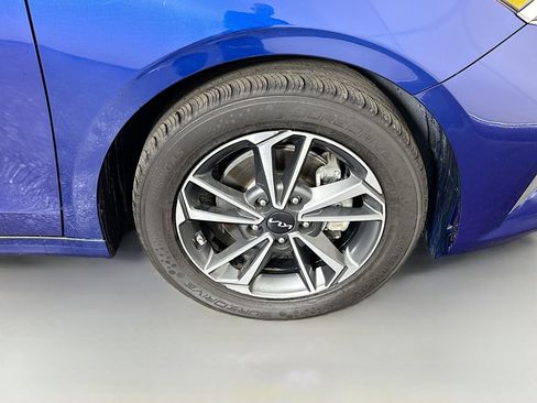 Used 2023 Kia Forte LXS image 31