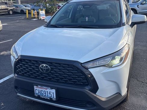 Used 2023 Toyota Corolla Cross LE w/ Moonroof Package AWD/4WD image 1