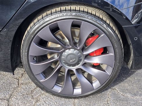 Used 2021 Tesla Model 3 Performance image 8