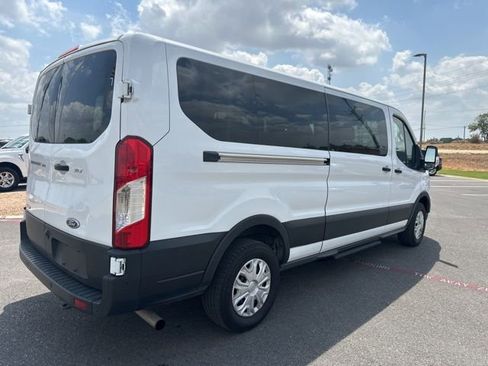 Used 2023 Ford Transit 350 XLT image 3