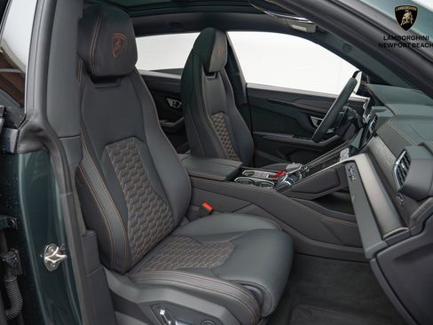 Used 2024 Lamborghini Urus S image 23