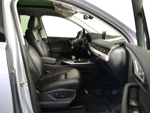 Used 2019 Audi Q7 2.0T Premium w/ Convenience Package image 17
