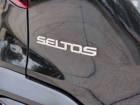 Certified 2024 Kia Seltos EX AWD/4WD image 16