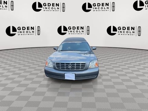 Used 2002 Cadillac De Ville Hearse image 3