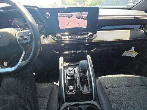 Certified 2025 Chevrolet Colorado Z71 AWD/4WD image 68
