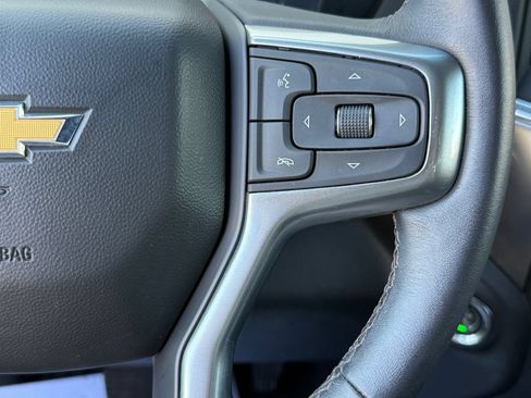 Used 2022 Chevrolet Silverado 1500 LT w/ Bed Protection Package AWD/4WD image 12